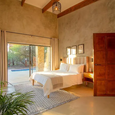 The Duchess Luxury Safari Villa, Close To Knp, Giraffe-Feeding-Tower, Bush-Bath, Boma Marloth Park Exterior photo