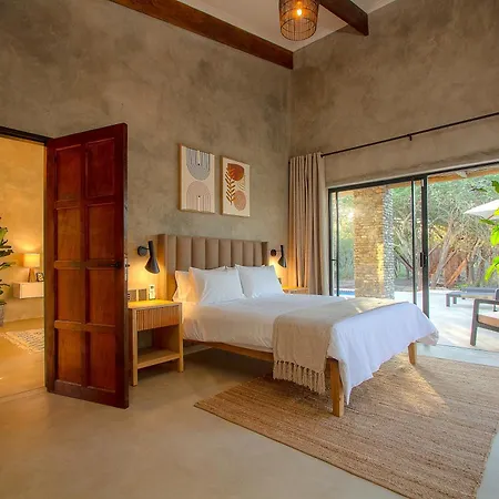 The Duchess Luxury Safari Villa, Close To Knp, Giraffe-Feeding-Tower, Bush-Bath, Boma Marloth Park Exterior photo