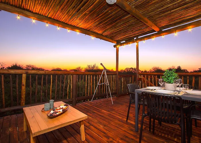 The Duchess Luxury Safari Villa, Close To Knp, Giraffe-Feeding-Tower, Bush-Bath, Boma