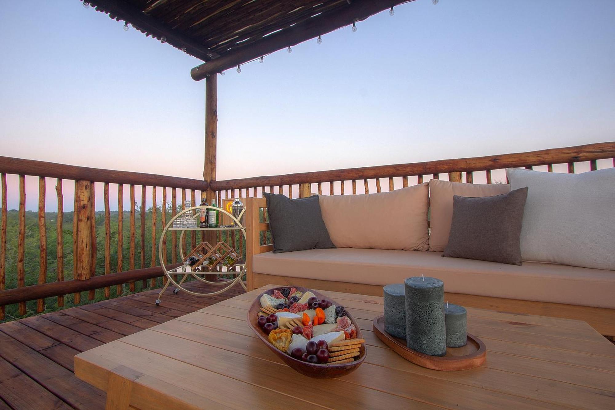 The Duchess Luxury Safari Villa, Close To Knp, Giraffe-feeding-tower, Bush-bath, Boma Villa