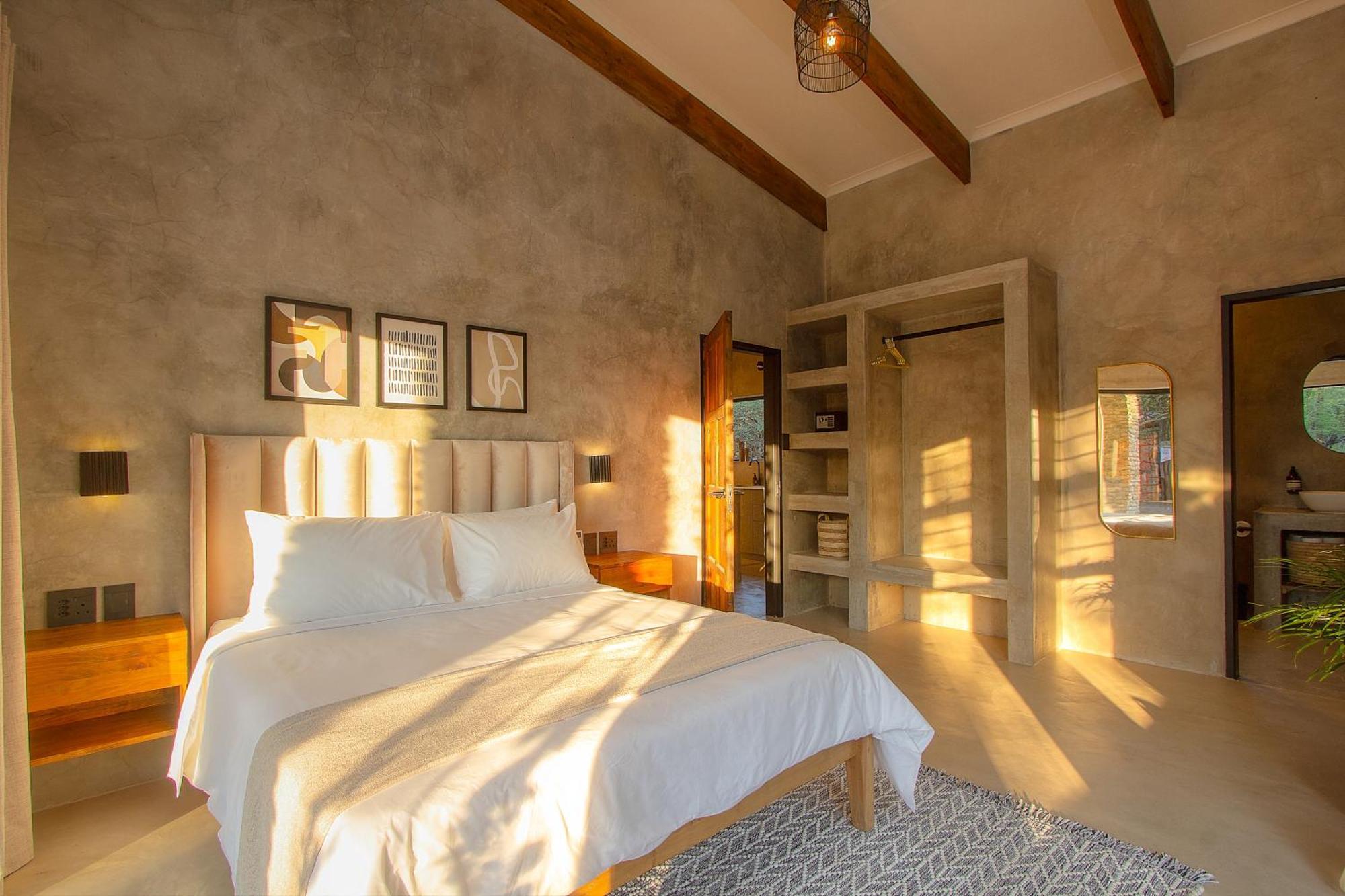The Duchess Luxury Safari Villa, Close To Knp, Giraffe-feeding-tower, Bush-bath, Boma * Marloth Park